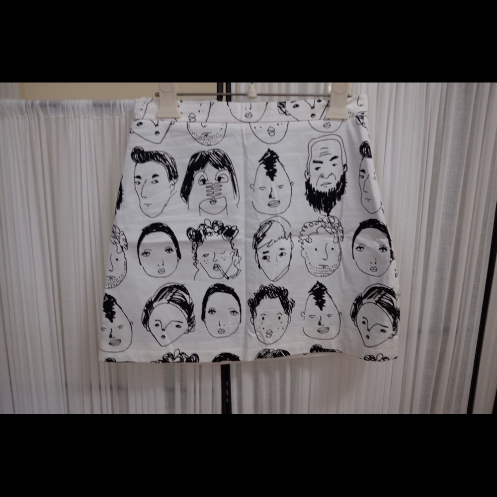(K-fashion) Funny Face Mini Skirt, Korean brand